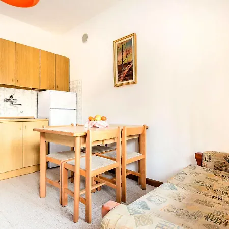 Locazione Turistica Luisa - Lig395 아파트 리그나노 사비아도로